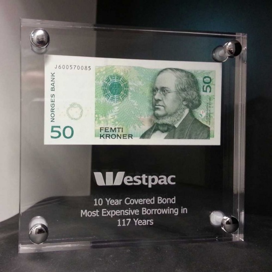 Bank Note Award - Trophy Land