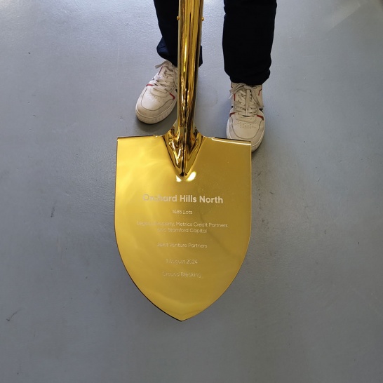 Engraved Golden Shovel - Trophy Land