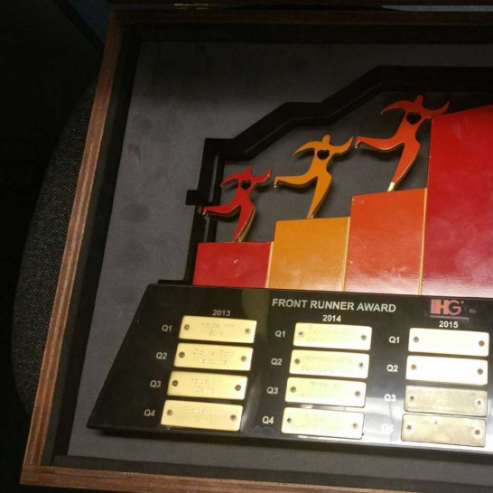 Front Runner Custom Award - Trophy Land
