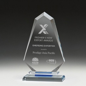 Glass Award GB375B - Trophy Land Glass Award GB375B - Trophy Land