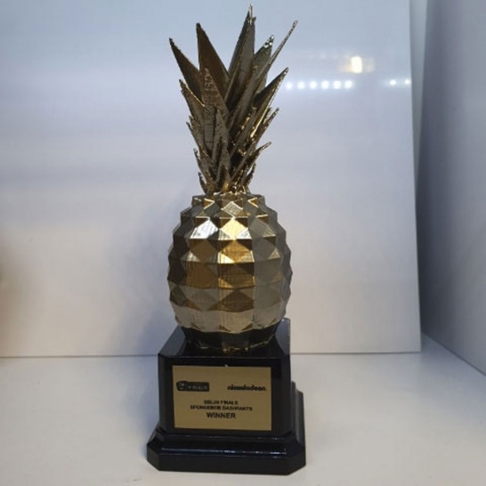 Pineapple Trophy - Trophy Land