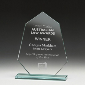 Glass Award WT95B - Trophy Land Glass Award WT95B - Trophy Land
