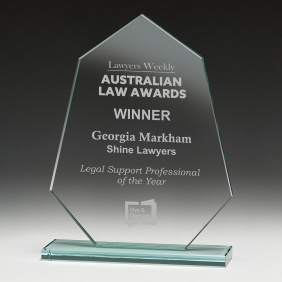 Glass Award WT95C - Trophy Land Glass Award WT95C - Trophy Land