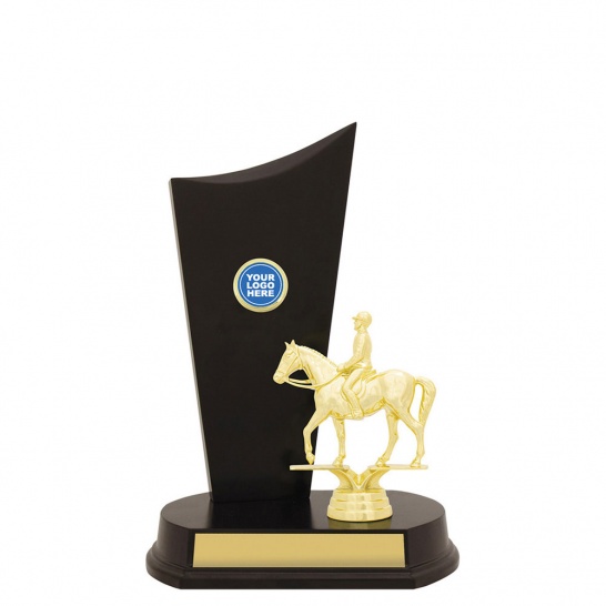 YT8137A - Trophy Land